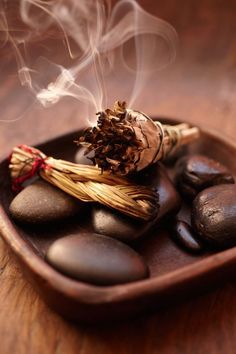 Smudge your entire home with sage. start at front door, clockwise, with good intentions Clearing Energy, Burning Sage, Sage Smudging, Home Smell, Smell Amazing, Natural Home Decor, Cool Ideas, House Smells, Natural Home