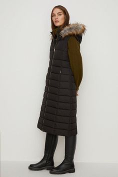 Extra Warm Longline Puffer Gilet Conscious Clothing, Puffer Gilet, Padded Gilet, Chunky Knits, Oasis Fashion, Winter Layering, High Leg Boots, Fashion Furniture, Black Sleeveless