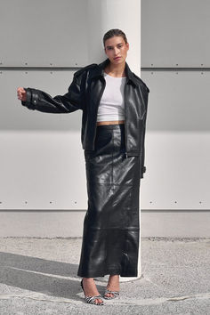 Leather Skirt Leather Skirt Black, Low Waist Jeans, Black Leather Skirts, Business Outfit, Sleepwear Sets, Jeans Rock, Lingerie Sleepwear, Trending Now, Na Kd