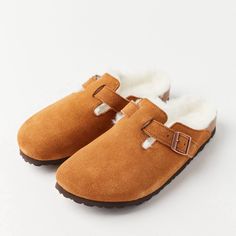 Lightly Worn So Cozy We Can't Believe These Suede Clogs From Birkenstock. The Coziest Clog Around With A Soft Suede Upper Lined In Fluffy Shearling With An Adjustable Buckled Strap Across Arch And A Cushy Eva Sole. Content + Care- Suede, Shearling, Eva- Spot Clean- Imported Size- All Sizes In Narrow Width Orange Birkenstock, Birkenstock Boston Shearling, Boston Shearling, Shoes Birkenstock, Awesome Shoes, Suede Clogs, Birkenstock Boston, Eva Sole, Birkenstock Shoes