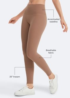 Are you looking for both comfort and style? Look no further than the Casual Fit Leggings. Designed to be worn both at the gym and on your rest days, these leggings make looking good and feeling great a total breeze. Dance Leggings, Short Noir, High Neck Bodysuit, Dance Pants, Rest Days, Strappy Sports Bras, Total Black, Crop Top Bra, Leggings For Women