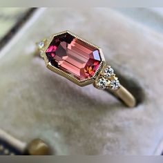 Electroplated Inlaid Ruby Zircon Ring Stock Ar10 Colored Wedding Bands, Luxury Engagement Rings, Claddagh Ring, Gold Gemstone Ring, Zircon Ring, Jewelry Wedding, Engagement Jewelry, Color Ring, Trendy Jewelry