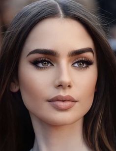 Bridal Makeup Hazel Eyes Brunette, Makeup Looks For Pale Skin, Ravenclaw Makeup, Lily Collins Makeup, 29 Birthday, Natural Glam Makeup, Wedding Workout, Classy Makeup, Wedding Options