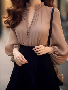 Blouse Dress Pattern, Clothing Korean, Button Shirts, Womens Clothing Patterns, Collars For Women, Modest Fashion Outfits, Looks Chic, Office Lady, Shirt Button