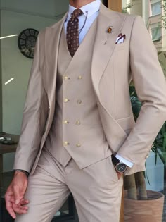 Summer Wedding Groom, Prom Blazers, Trendy Spring Fashion, Pants Gift, Pose Fotografi, Groom Tuxedo, Running Shorts Men, Street Sweatshirt, Men Suit