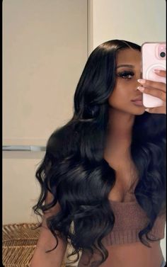 Hairstyles Lace Wig, Baddie Wigs, Graduation Hairstyles For Black Women, Lace Wig Install, Wig Inspiration, Wigs Styles, Dump Pics, Graduation Hair, Future Hairstyles