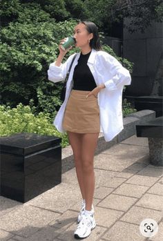 Tennis Skirt Outfit, Japan Outfit, Europe Outfits, Rock Outfit, Uni Outfits, Looks Party, Neue Outfits, Outfit Jeans, Jeans Rock