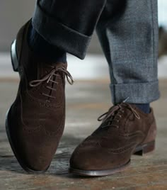 Realtor Fits, David Beckham Style, Sneakers Outfit Men, Gents Shoes, Classy Outfits Men, Oxford Brogues, Men Fashion Casual Shirts, Mens Fashion Classic, Mens Boots Fashion