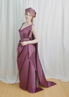 1890s Day Dress, Ancient Greek Dress, Persephone Costume, Angela Clayton, Ancient Greek Clothing, Roman Dress, Greek Dress, Greek Costume, Grecian Dress