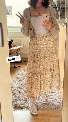 Spring Dress And Skirt Outfits, Cute Spring Church Outfits, Passover Outfits, Worship Outfits Women, Spring Church Outfits Women, Church Clothes For Women, Modern Summer Outfits, Modest Boho Outfits, Spring Church Outfits