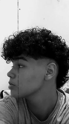 Tlou Tattoo, Anime Curly Hair, Fade Haircut Curly Hair, Mohawk Mullet, Curly Hair Fade, Haircut Curly Hair, Men Haircut Curly Hair, Haircut Curly, Haircuts For Wavy Hair