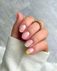 50+ Summer Nails Perfect For Your Next Mani! - The Pink Brunette Colored French Nails, Rounded Acrylic Nails, Short French Tip Nails, Nails Round, Colour Tip Nails, Nails Colorful, Nails French Tip, Colorful Nail, Makijaż Smokey Eye