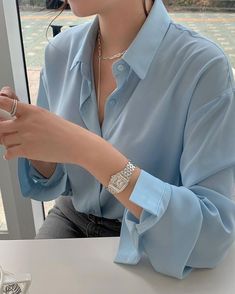 Aestethic Jewelry, Classy Watch, Vintage Watches Women, Jewelry Elegant, Jewelry Fashion Trends, Classy Jewelry, Stacked Jewelry, Watches Women Fashion, 가을 패션