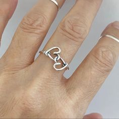 Sterling Silver Heart Knot Ring, Silver Ring, Boho Ring, Tie Knot Ring, Love Ring, Heart Ring, Dainty Ring, Friendship Ring, 925 Stamped Face Height: 12 Mm Material: 925 Sterling Silver Heart Knot Ring, Filigree Wedding Band, Irish Ring Claddagh, Ring Heart, Friendship Rings, Sterling Silver Cat, Diy Wire Jewelry, Thumb Ring, Jewelry Fashion Trends