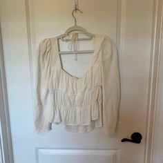 Reformation Ivory 3/4 Sleeve Top, Size M In Great Condition Cream White, Sleeve Top, Top Blouse, Womens Tops, White, Women Shopping, Color