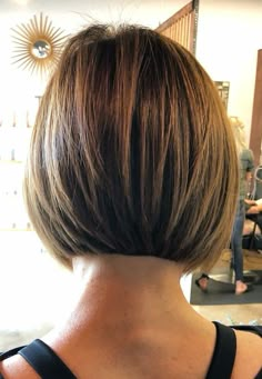 Back View Of Bob Hairstyles Medium, Textured Bob Haircut Thick Hair, 2023 Angled Bob, Long Bob Stacked In Back, Graduated Bob Back View, Slight Graduated Bob, Short Hair Styling Ideas, Short Hair Styling, Bob Haircut Back View