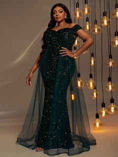 Product Code: FSWD0478P Embellishment: Sequin Fabric: 100% Polyester Back Style: Zipper Up Fully Lined: Yes Built-in Bra: Yes Available Color: Dark green Stretch: Moderate Fits true to size Imported Model Information: Height: 5' 2" Bust: 42'' Waist: 34“ Hips: 47” wearing US size 1X Mesh Overlay Dress, Mesh Overlay, Sequin Fabric, Photoshoot Outfits, Photo Shoot, Dark Green, Off The Shoulder, Sequin, Built In