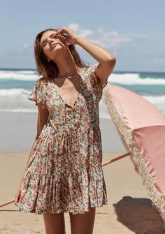 Short Beach Dresses, Trendy Dresses Summer, Short Dress White, Boho Dresses Long, Beachwear Collection, Boho Style Dresses, Dress Beach, Beach Hut, Dress Boho