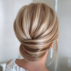 How To Style Short Hair For Special Occasion, Blonde Chignon, Neck Length Hair, Chignon Updo, Lisa Hair, Hair For Wedding