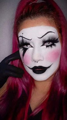 Easy Clown Makeup Tutorials, Mac Diva, Mac Diva Lipstick, Halloween Makeup Clown, Makeup Clown, Scary Clown Makeup, Make Up Halloween, Fantasy Inspo, 100 Heads