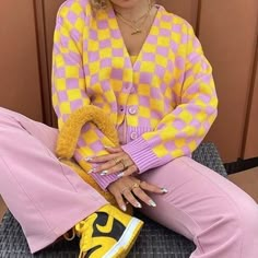 Pink And Yellow Fashion, Yellow And Pink Clothes, Bright Colors Outfit Ideas, Colourful Clothes Aesthetic, Vibrant Outfits Street Styles, Queer Maximalism, Fun Colorful Outfits, Yellow And Pink Outfit, Fun Work Outfits