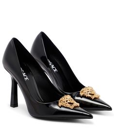 Versace Pumps, Black Patent Leather Shoes, Versace Shoes, Patent Leather Shoes, Patent Leather Pumps, Pointed Toe Shoes, Classic Shoes, Slingback Pump, Black Patent Leather