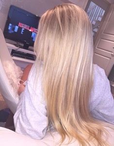 Champagne Blond, Bleach Damaged Hair, Blonde Wigs, Real Hair Wigs, Frontal Hairstyles, Long Blonde Hair, Strawberry Blonde, Hair Envy