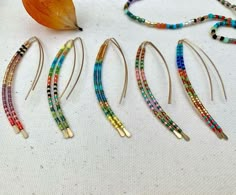 Stringing Beads Jewelry, Tila Bead Earrings, Bright Accessories, Beaded Jewelry Earrings, Earrings Inspiration, Handmade Beaded Jewelry, Work Jewelry