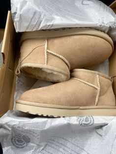 Low Uggs, Ugg Sand, Uggs Fall, Ultra Mini Uggs, Fake Uggs, Mini Uggs, Brown Uggs, Cute Uggs, Infp T