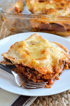 Aubergine LasagneWhether you are vegetarian or just fancy a meatless mealthis Lasagne is delicioushealthy and filling. Eggplant Lasagne, Vegetarian Treats, Meals Vegetarian, Vegetable Lasagne, Meatless Meal, Minced Meat, Healthy Delicious, Meatless Meals, Meat Free