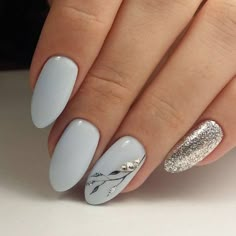 Light Blue Glitter Nails With Flower Design Wedding Day Nails, Graduation Nails, Classic Nails, Winter Nail Art, Nails And Hair