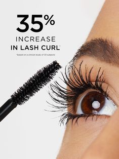 Push-up bra for your lashes™! This 4-in-1 mascara volumizes, lengthens, curls & conditions lashes. Mascara Combos, Mascara Campaign, Mascara Photography, Fruit Makeup, Good Mascara, Mascara Tutorial, Gold Packaging, Reels Ideas, Mascara Review