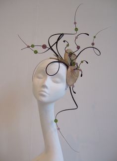 Whimsical Headpiece, Fascinator Hats Diy, Couture Hats, Crazy Hats, Floral Hat, Elegant Hats, Cocktail Hat, Millinery Hats, Flower Headpiece