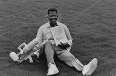 lonnie johnson drawing easy Elijah Mccoy, African American Inventors, Nasa Engineer, Super Soaker, Nasa Missions, Lost In Time, American Legend, Time Life, People Struggle