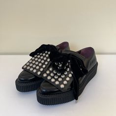 Studded Flap Creeper With Gum Soles. The Flap Is Removable And Looks Cute Without. Size 36 But Fits More Like A 6.5. Only Worn A Couple Of Times. Let Me Know If You Have Any Questions! Marc Jacobs Shoes, Jacob Black, Creepers, Marc By Marc Jacobs, Marc Jacobs, Gum, Shoe Boots, Fashion Inspo, Let Me