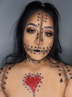 Voodoo Doll Costume Makeup, Voodoo Doll Makeup Halloween, Voodoo Makeup Woman, Voodoo Doll Makeup, Voodoo Makeup, Crazy Halloween Makeup, Doll Makeup Halloween, Fun Diy Halloween Decorations, Halloween Makeup Pretty