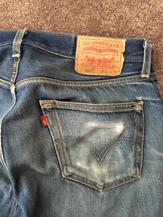 Torn Jeans, Jean Crafts, Vintage Couture, Woman Silhouette, Best Jeans