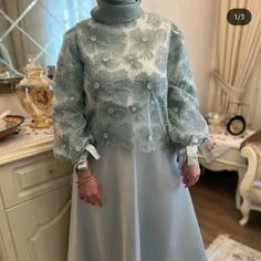 Niqab Tutorial, Model Kemeja, Eid Ideas, Girls Designer Dresses, Eid Stickers, Wedding Dress Outfit, Dresses Design, Girls Frock Design, Pakistani Clothes