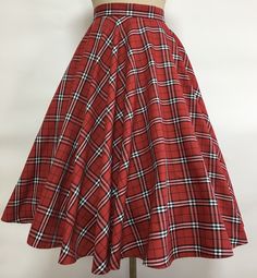 1950s style Full Circle Skirt Details: * Quality Rayon with spandex * Two side pockets * Standard Knee Length  from waist to Hem  28 inch approx Sizes -------Waist (inch） 00        --     24           0          ---    25            2           --     26              4           --    27          6          --     28            8          --     29          10         --    30           12        --     31.5 14          ---   33 16          ---   35.5 18          ---   38 20        ---   40.5 22 Victorian Skirt, Holiday Skirt, Skirt Details, Holiday Skirts, Christmas Skirt, Party Rock, 1950s Style, Party Skirt, Full Circle Skirts