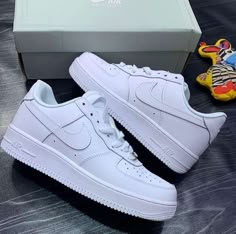 Kasut Nike, Tenis Air Force, Shadow Shoes, Tennis Shoe Outfits Summer, Air Force Shoes, Nike Shoes Air Force, Tennis Shoes Outfit, Nike Shoes (men), White Nike Shoes