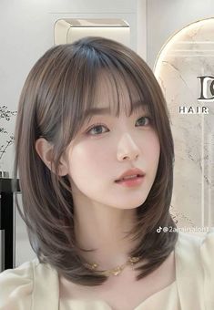 Asian Hairstyles Women Short, Korean Layered Haircut Short, Airy Bangs, Korean Short Haircut, Short Hair For Chubby Faces, Heart Shaped Face Hairstyles, Plum Hair, Layered Haircuts With Bangs, Square Face Hairstyles