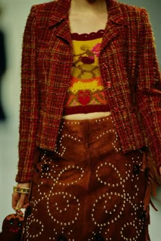 Anna Sui, fall 1995 fashion runway .. Fall/winter fashion inspo ... Follow for more iconic 90s fashion! I upload daily <3 Folkloric Dress, Maximalist Fashion, Vintage Runway, Fashion Archive, Dress Out, Anna Sui, 90s Fashion, Autumn Winter Fashion, Runway Fashion