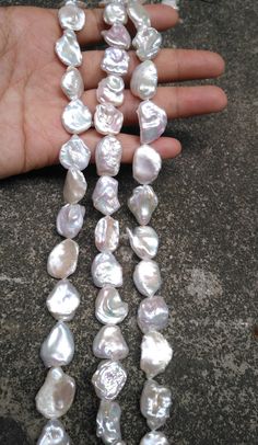 13-16mm Large keshi pearl,loose cultured pearls, drilled, super large pearl beads, irregular pearl, AA, PB1948 Material genuine freshwater pear, drilled.  Color white Qty 1 strand/PKG Size approx. 13-16mm It is estimated size More quantity? Wholesale price? Convo us! Kesha, Keshi Pearls, Cultured Pearls, Pearl Beads, Beauty Book, Etsy Accessories, Accessory Gift, Gift Card, Gems