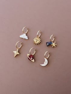 Diy Bijoux, Sun Charm, Sky Collection, Hoop Charms, Beaded Jewelry Designs, Moon Jewelry, Moon Charm