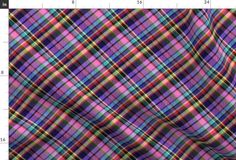 an image of a plaid fabric with different colors and patterns on it, as well as measurements