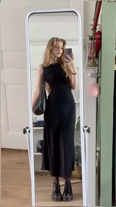 Black Formal Gown, Sleeveless Prom Dress, Prom Dress Black, Mode Hippie, Comfy Jeans, Prom Dresses Sleeveless, Black Formal, Formal Gown