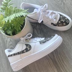 - Authentic, brand new in box.- 100% handmade to perfection.❤️- Each pair is unique and one of a kind.🌷- Waterproof and scratchproof.😊 All White Sneakers, All Nike Shoes, Shoe Company, Custom Sneakers, Sneaker Brands, Shoe Style, Custom Shoes