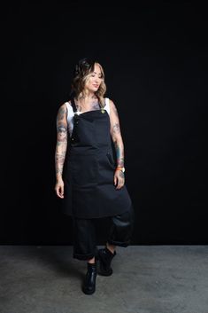 The Charred Elements apron is a modern take on the classic chef apron. With sleek interior-bag pockets, premium materials, design and construction, this apron is at home in the best restaurants in the world. Easy cleaning with removable straps and warm-water washable poly-cotton Sleek interior-bag pockets on chest and lap for a clean, modern look Protected Inside chest pocket for phone, cards or cash Choice of strap style* Includes FREE text embroidery! Click to add to your order! Stylists Aprons, Barista Apron, Barber Apron, Bbq Apron, Leather Apron, Custom Aprons, Half Apron, Chef Apron