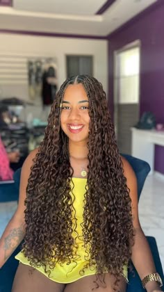 Short Curly Bobs, Curly Top Knot, Styles For Curly Hair, Curly Bobs, Hairstyles Theme, Braid Inspiration, Goddess Braids Hairstyles, Dance Hairstyles