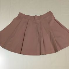 Cotton, Poly And Stretchy Fabric. Pre-Loved But Never Worn. Size L. Pleated Details And Elastic Band Waist. Forever 21 Mini Skirt With Relaxed Fit And Lining, Chic Skirted Skort From Forever 21, Chic Skirted Skort By Forever 21, Trendy Lined Mini Skirt By Forever 21, Forever 21 Pleated Mini Skirt For Party, Trendy Lined Full Mini Skirt, Chic Mini Skort By Forever 21, Chic Mini Skirt From Forever 21, Chic Mini Skirt By Forever 21